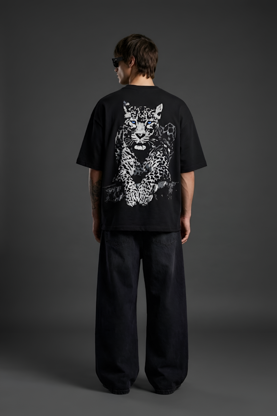 SNOW LEOPARD TEE